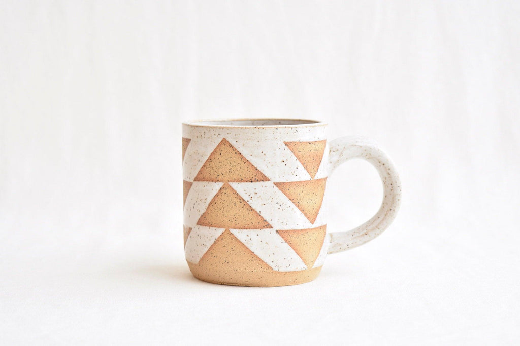 Tan On White Pointed Triangles Mug - APORTA Shop