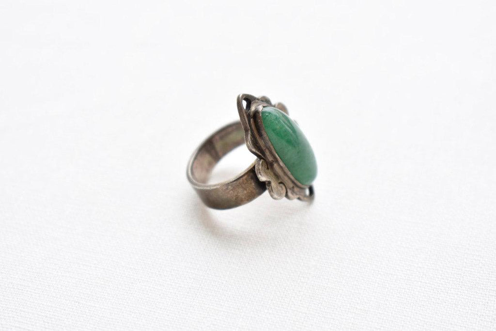 Vintage Green Oval Ring #51 - APORTA Shop